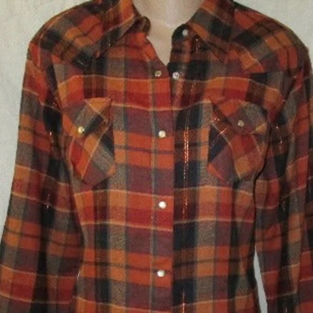 Brand new Woman’s Wrangler Flannel Xxl Fall Colors